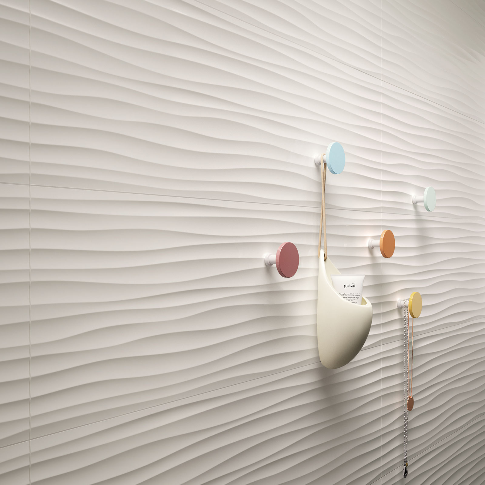 Svetlá kúpeľňa s bielym veľkoformátovým obkladom 40×120 cm a 3D dekorom (5)