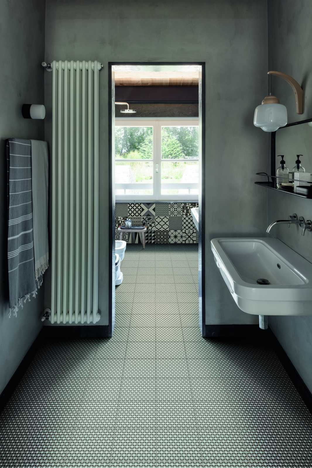 Kúpeľňa s grafickou cementovou dlažbou Marazzi D_Segni 20×20 cm (5)